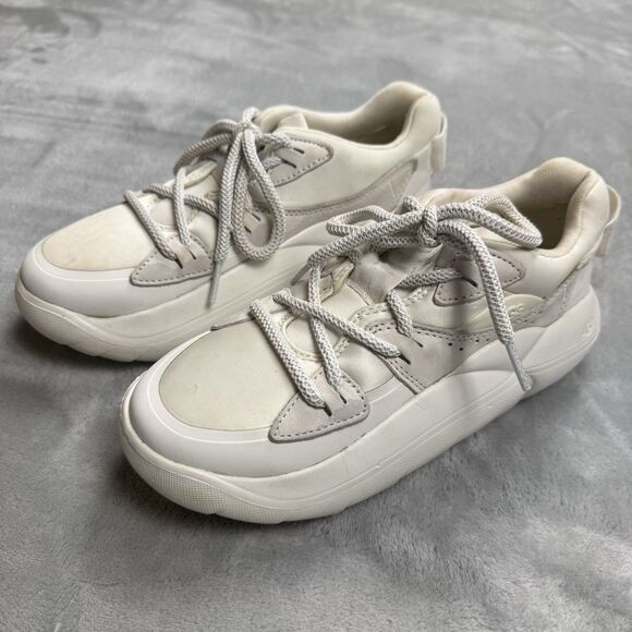 UGG Women’s Size 6.5 CA805 Low Top Sneakers White Leather Mesh Chunky Casual Sho - Picture 2 of 10